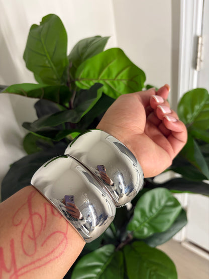 ✨ Luxe Dome Cuff Bracelet